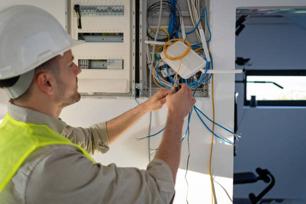 Best Affordable Emergency Electrician  in Pembroke Park, FL